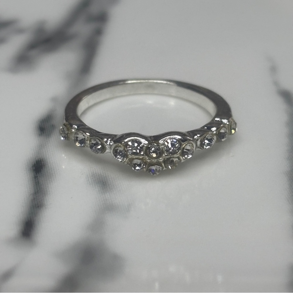 Clear Rhinestone Heart Ring Silver Tone Dainty Costume Fashion Ring Size 5
